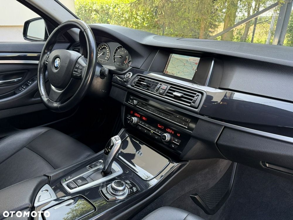 BMW Seria 5 530d Sport-Aut - 22