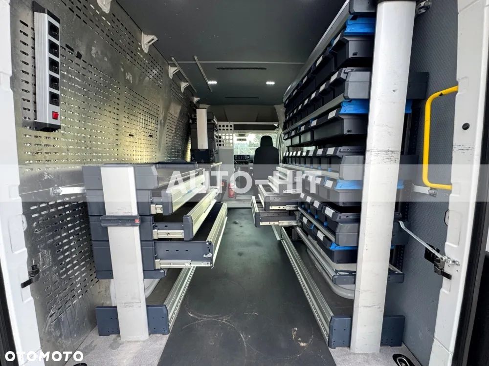 Volkswagen Crafter - 14