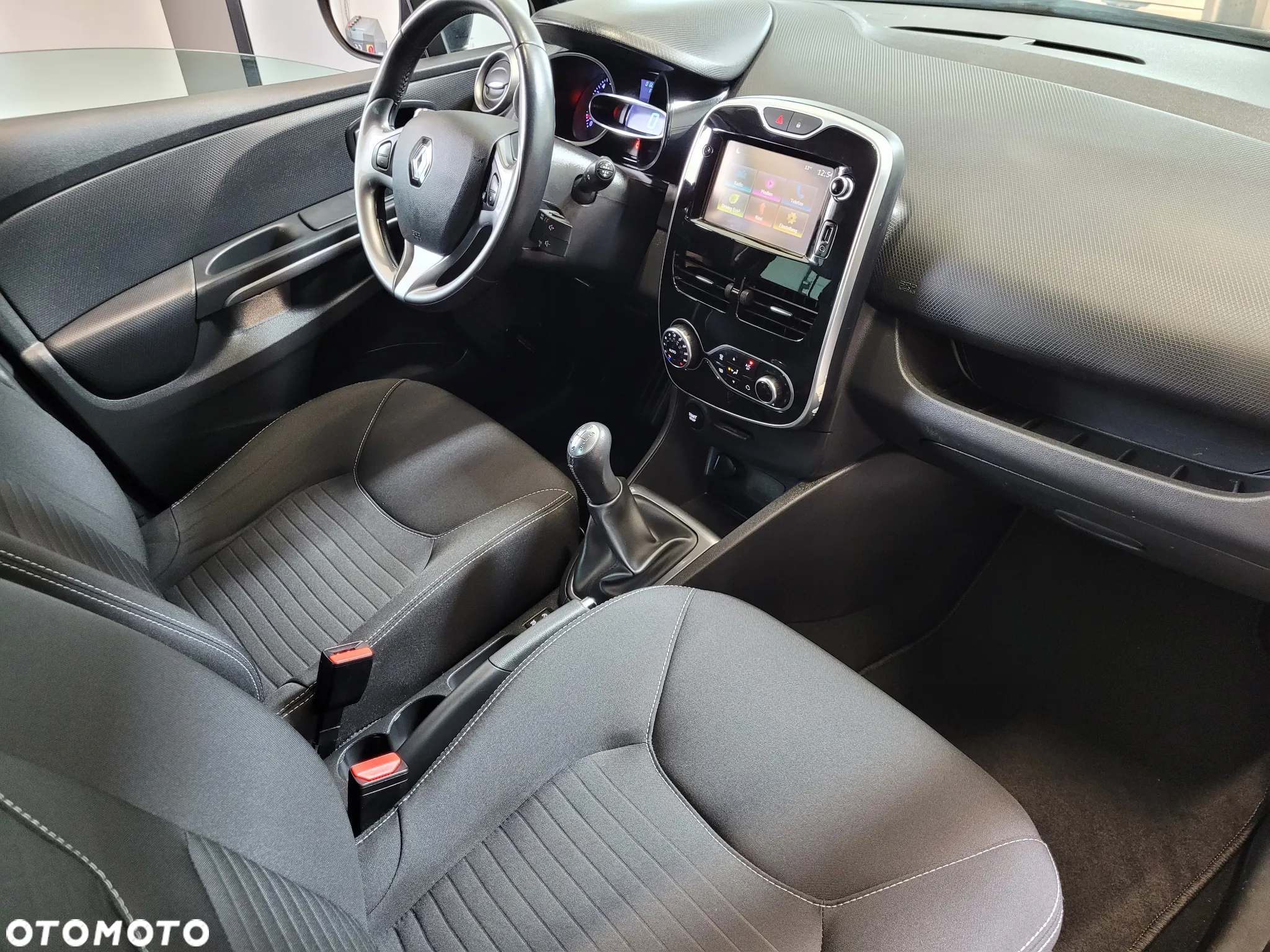 Renault Clio 1.2 16V Life - 16