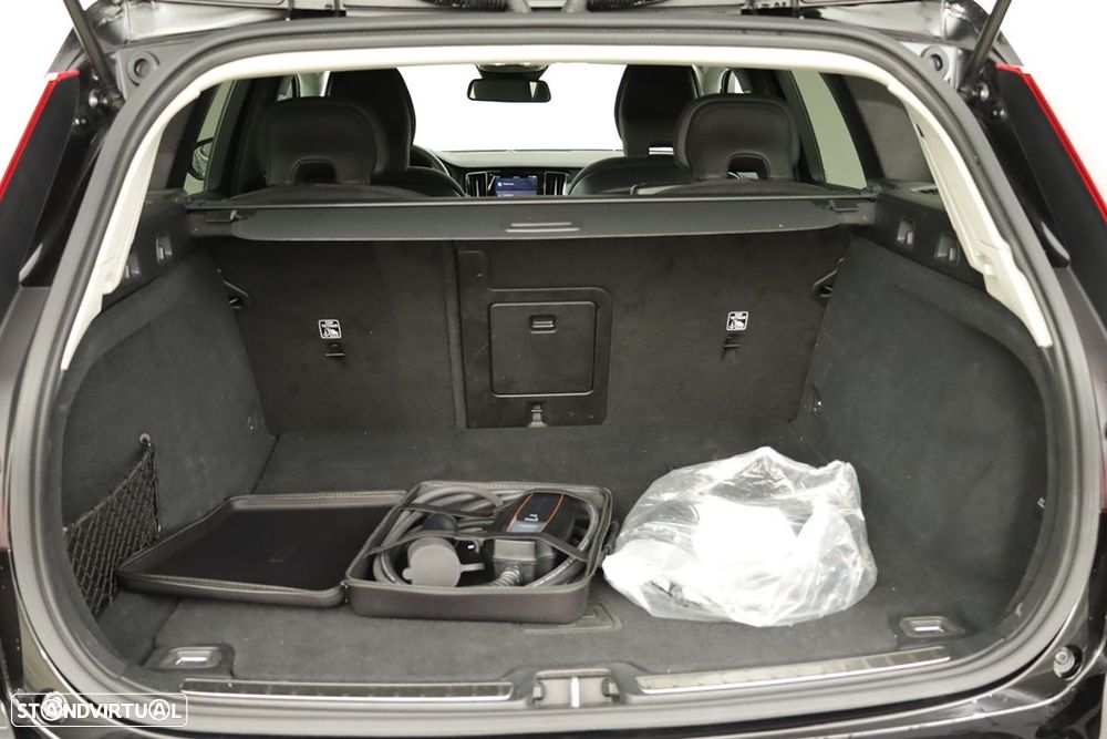 Volvo V60 2.0 T8 AWD TE Plus Bright - 23