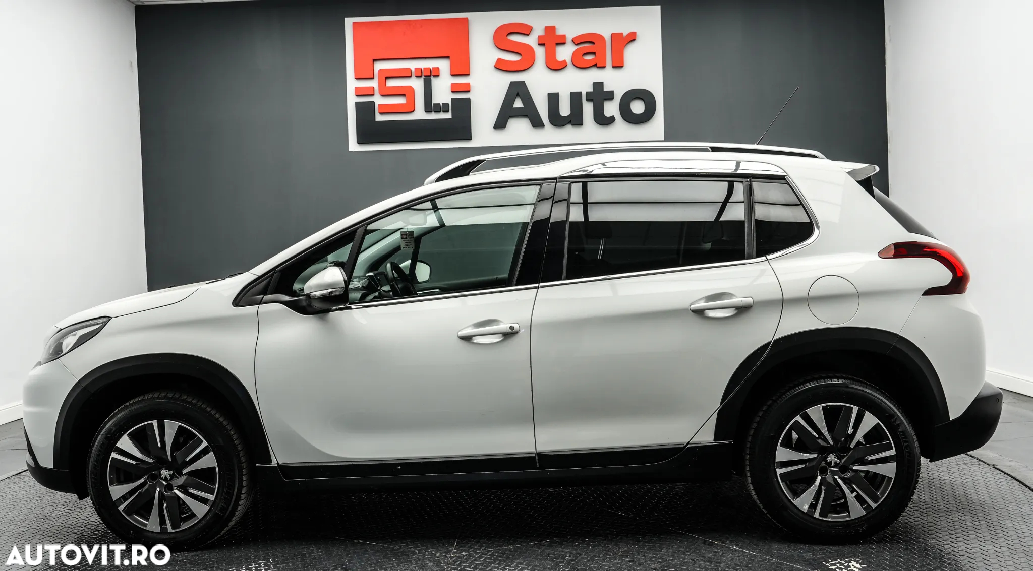 Peugeot 2008 1.2 PureTech Turbo EAT6 S&S Allure - 10