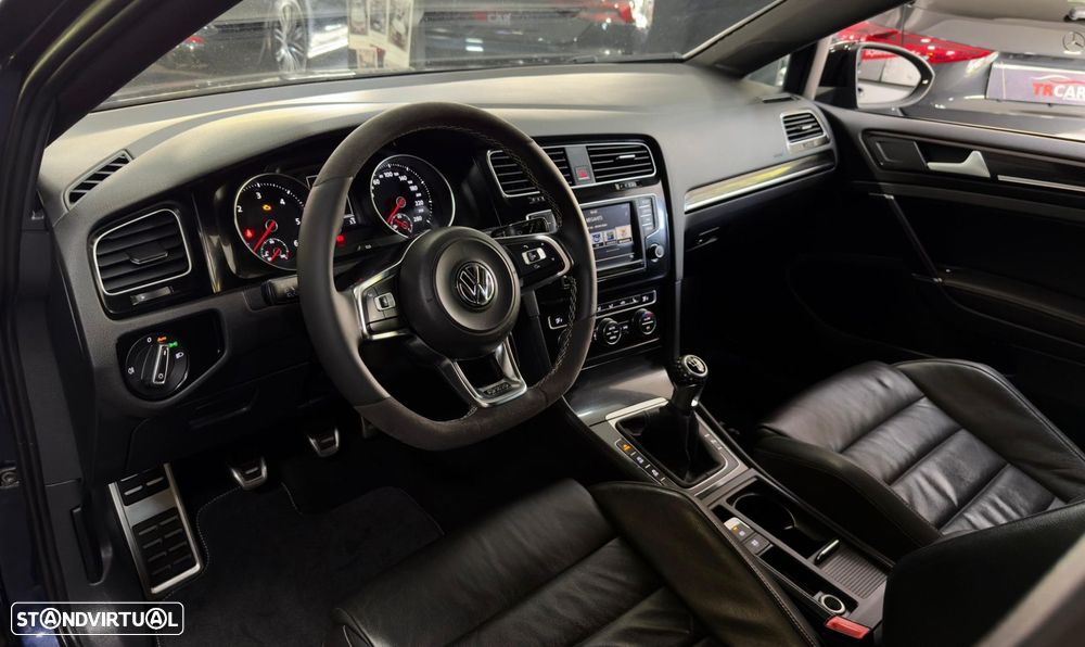 VW Golf 2.0 TDI GTD - 33