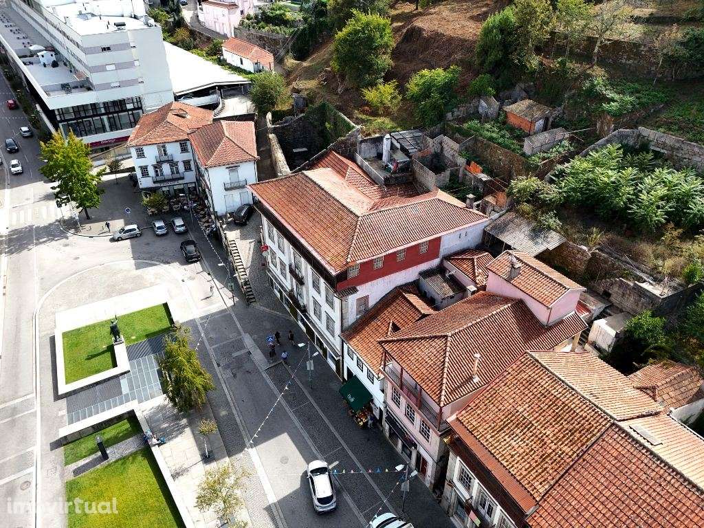 PRÉDIO HISTÓRICO NO CORAÇÃO DE AMARANTE - Grande imagem: 4/20