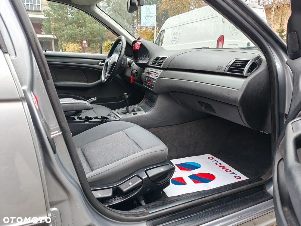 BMW Seria 3 318i - 7