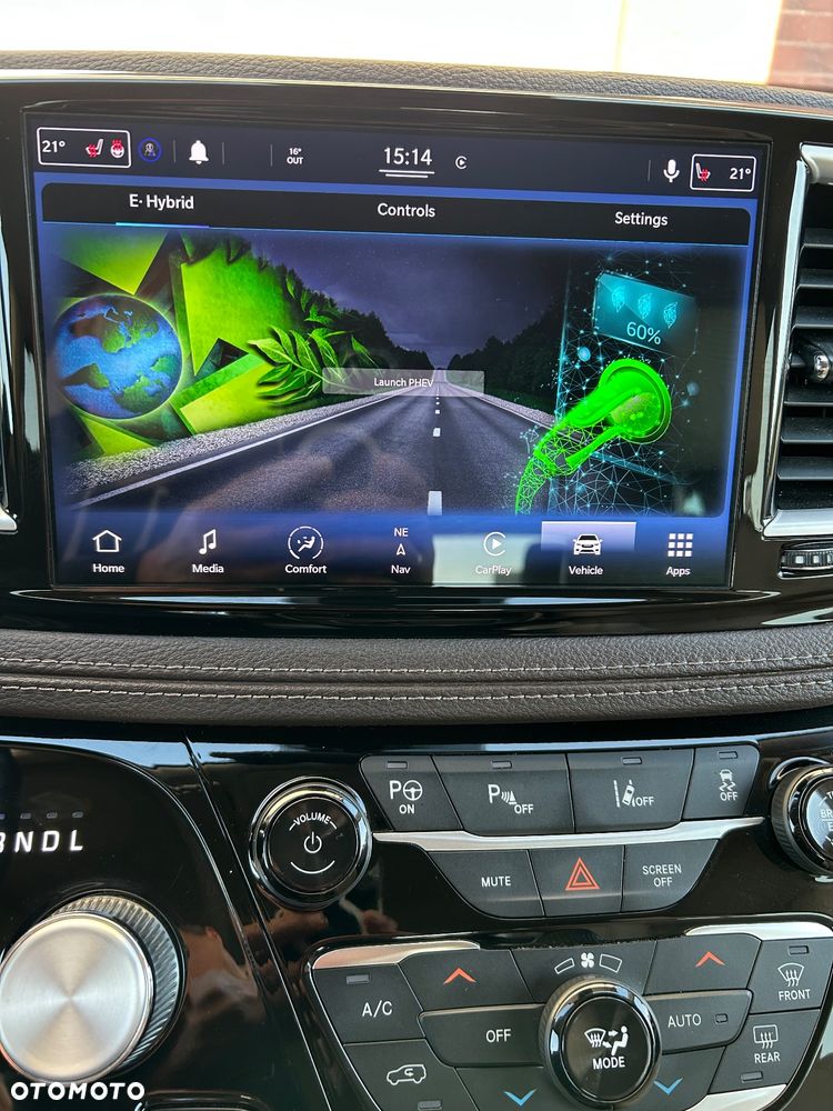 Chrysler Pacifica - 21