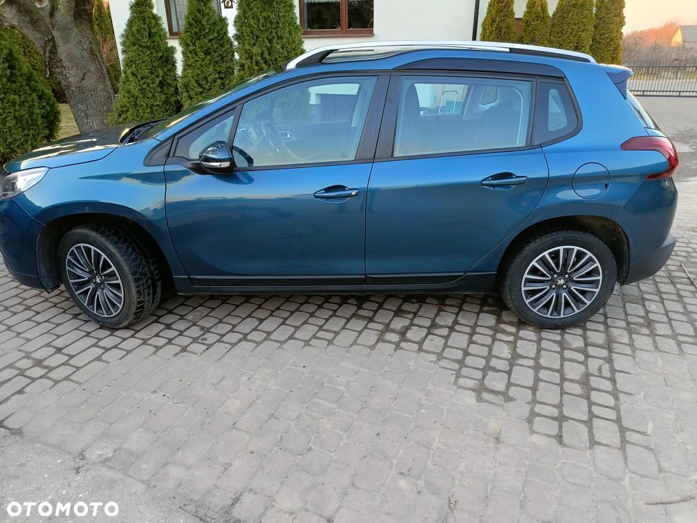 Peugeot 2008 1.2 Pure Tech Allure S&S EAT6 - 1