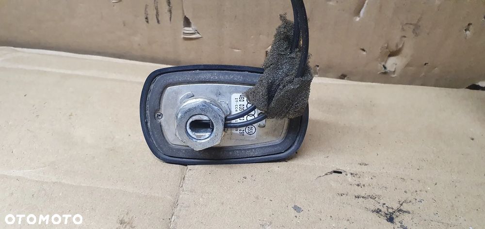 Antena dachowa radia GPS Audi A8 D3 4E0035503R - 6