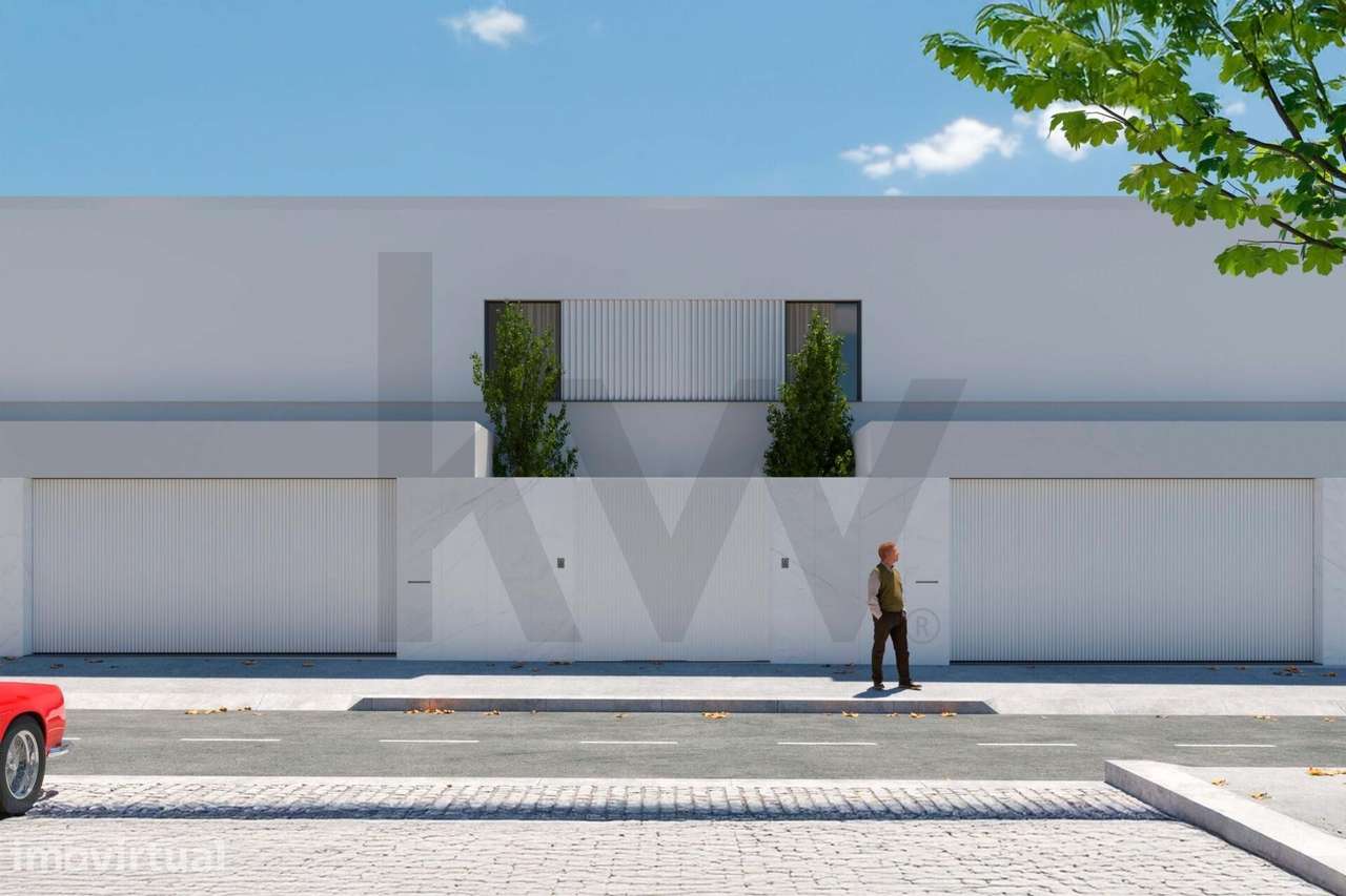 Terreno com Projeto Aprovado para Moradia com 398 m2 – Zona Premium da - Grande imagem: 2/30