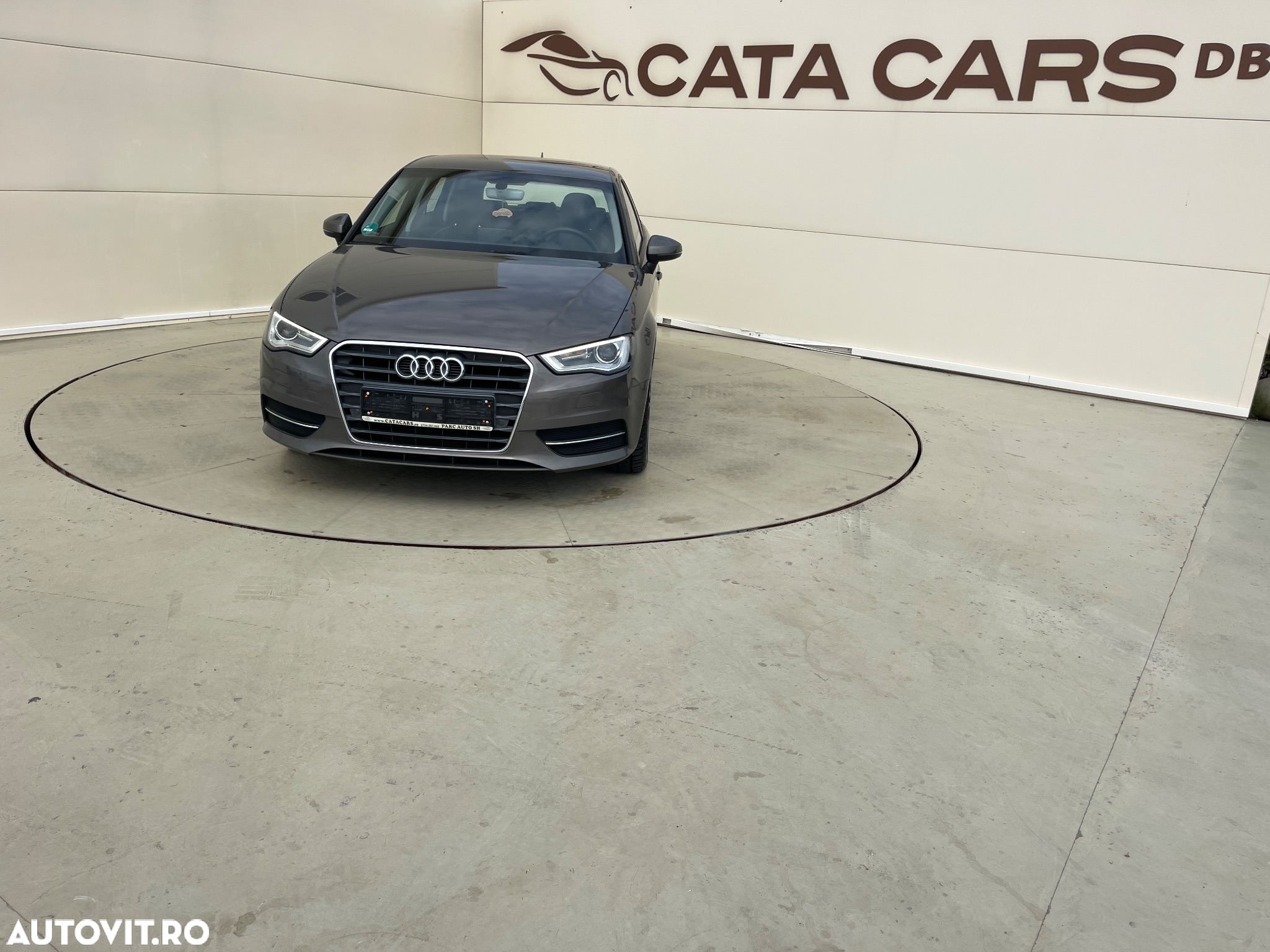 Audi A3 1.2 TFSI Sportback S tronic Ambiente - 2