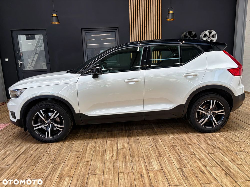 Volvo XC 40 D4 SCR AWD R-Design - 12