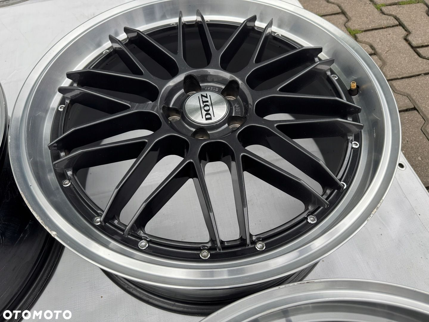 Felgi DOTZ Ford Volvo 5x108 8,5J 20cali ET40 617 - 10