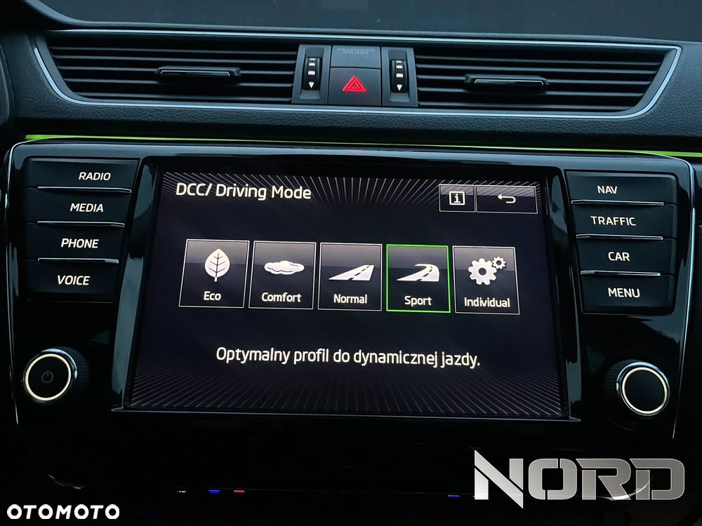 Skoda Superb 2.0 TDI 4x4 L&K - 32