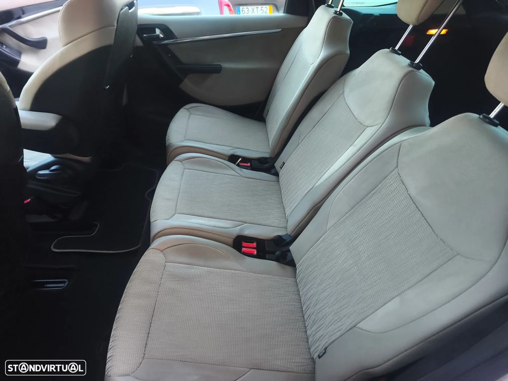 Citroën C4 Picasso 1.6 HDi Exclusive 135g - 12