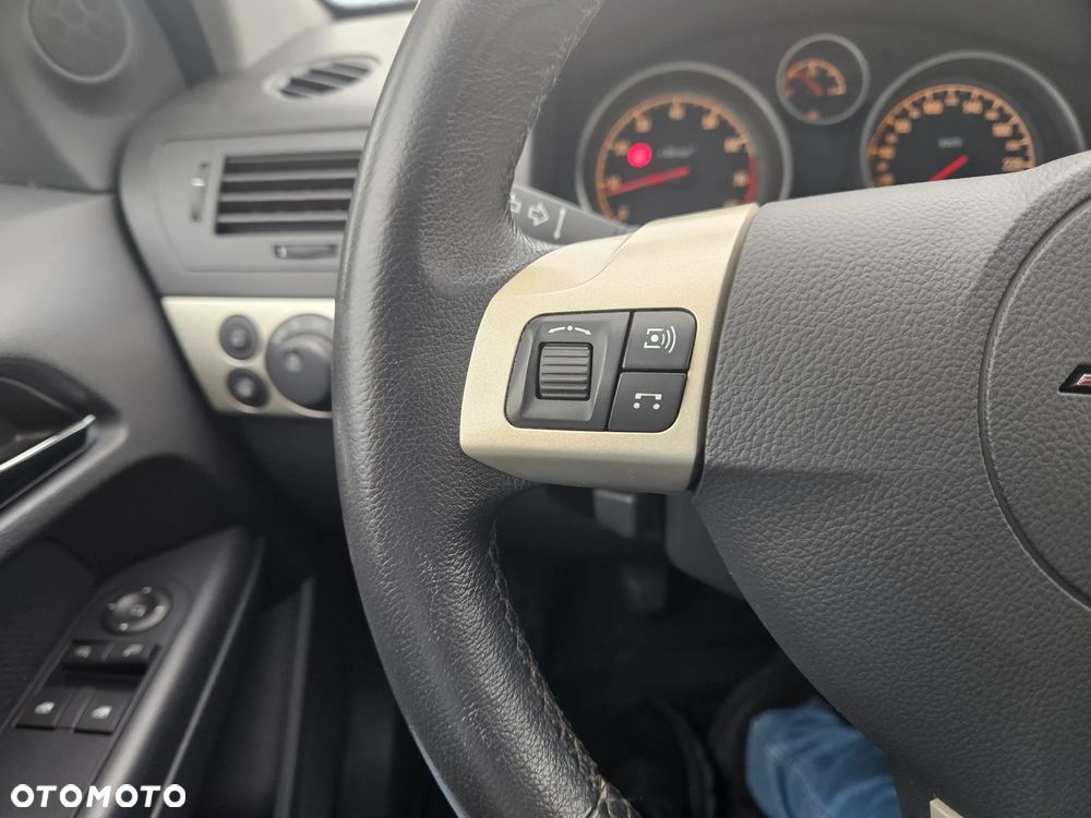 Opel Astra 1.6 Catch me - 20