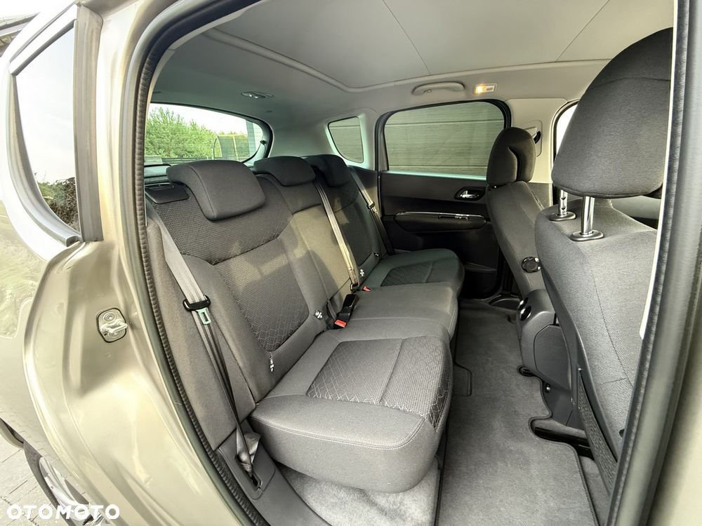 Peugeot 3008 1.6 THP Style - 27