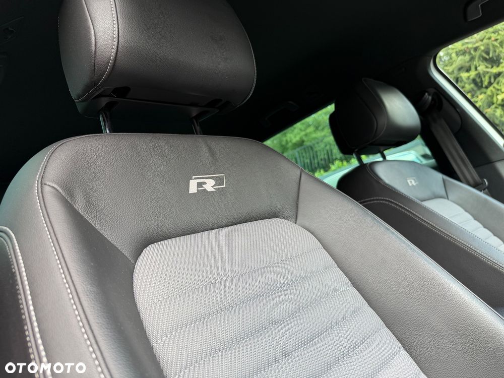 Volkswagen Passat - 27