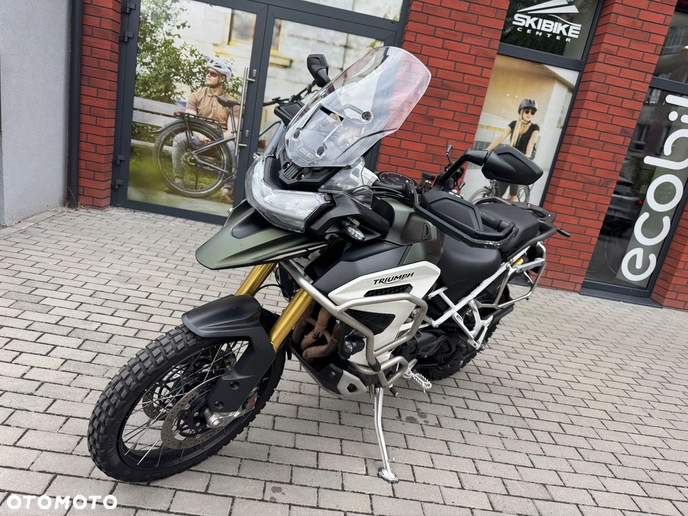Triumph Tiger - 1
