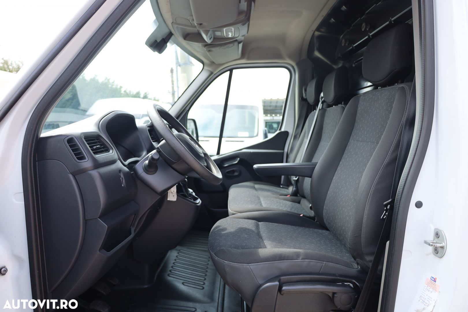 Opel Movano  L2H2  2.3 dci 136 CP - 11