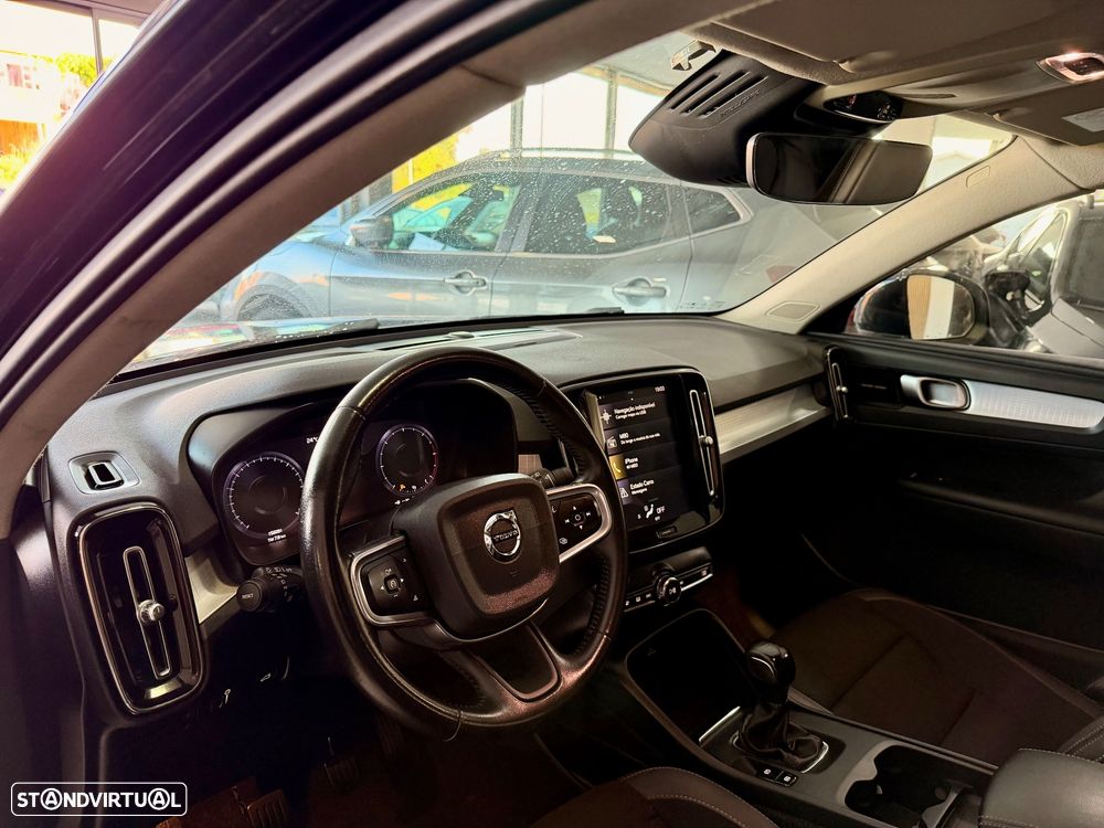 Volvo XC 40 2.0 D3 Momentum Plus - 9