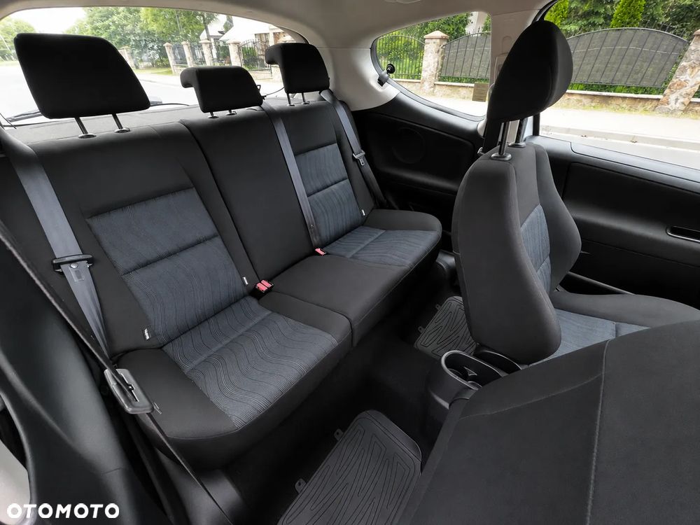 Peugeot 207 - 13