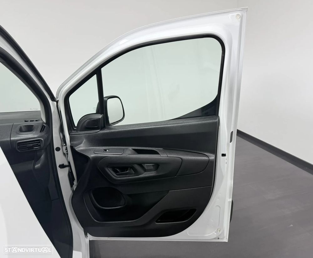 Opel COMBO 1.5 CDTI L1H1 102 CV - IVA DEDUTÍVEL - 3 LUGARES - 37
