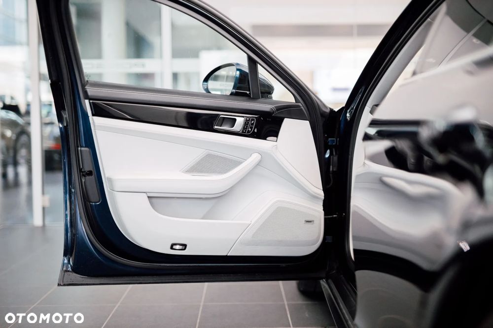 Porsche Panamera 4S Diesel - 25