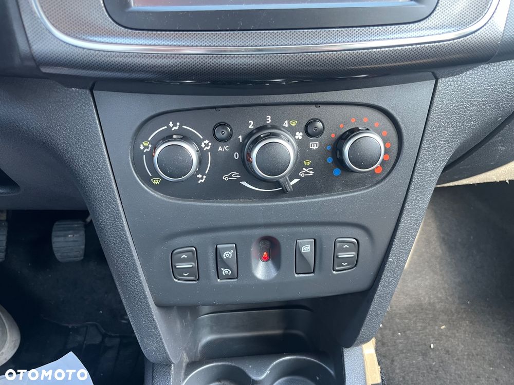 Dacia Logan dCi 90 S&S Stepway Celebration - 29