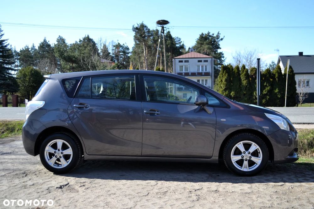 Toyota Verso 2.0 D-4D - 13