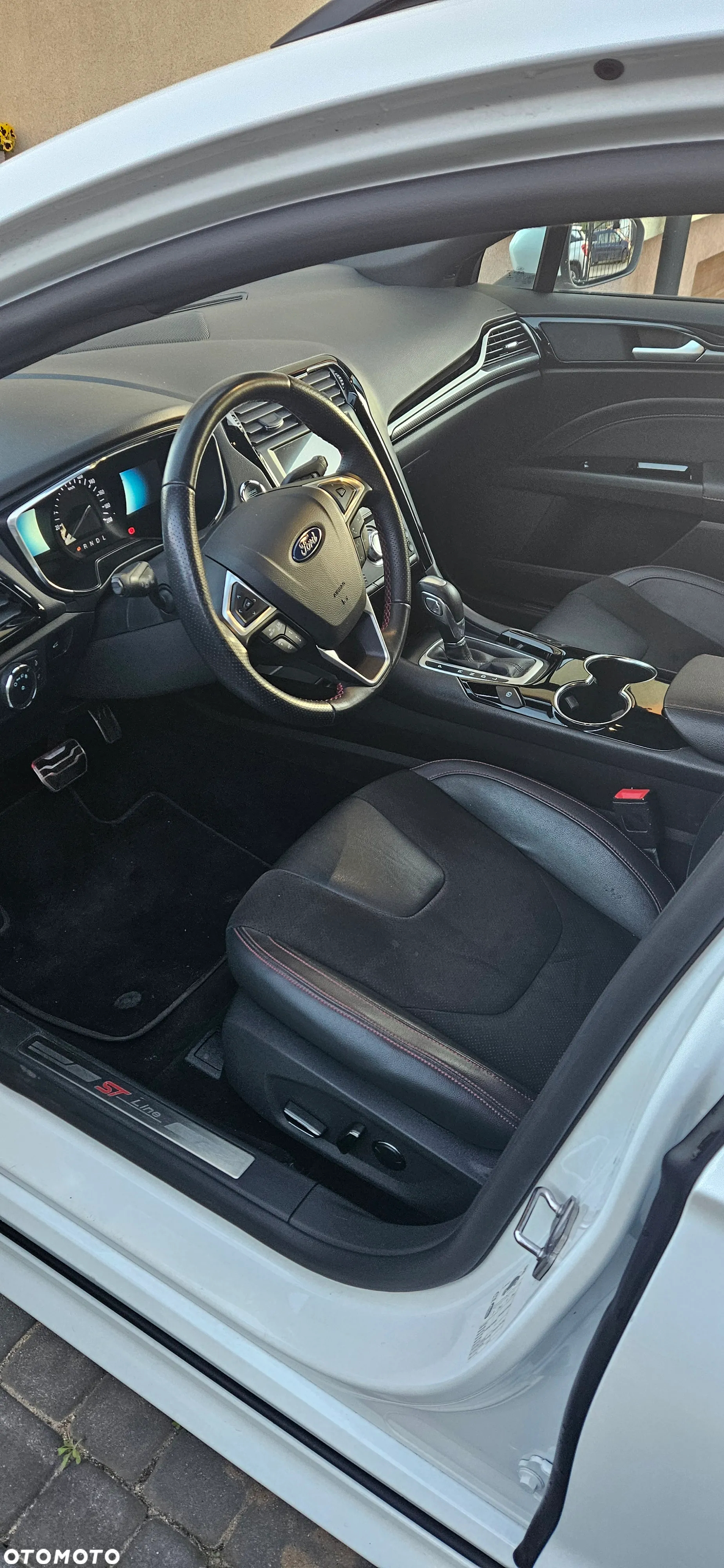 Ford Mondeo 2.0 Hybrid ST-Line X - 8