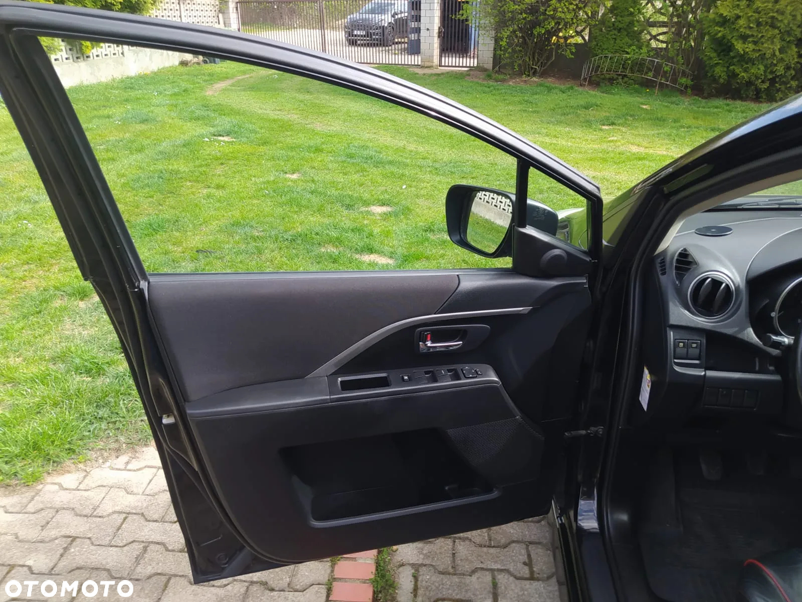Mazda 5 2.0 Exclusive - 26