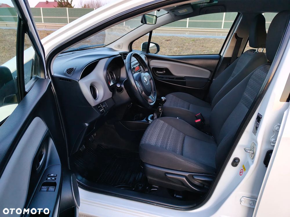 Toyota Yaris 1.33 Active EU6 - 10