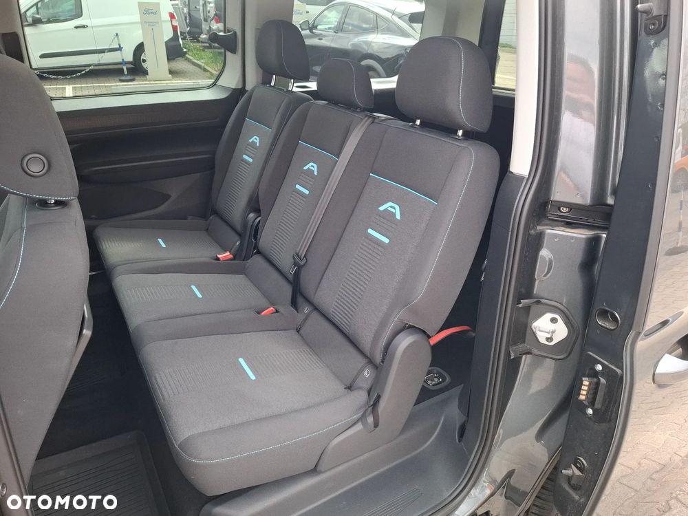 Ford Tourneo Connect Grand 2.0 EcoBlue Active - 29