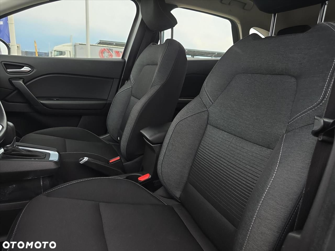 Renault Captur - 15