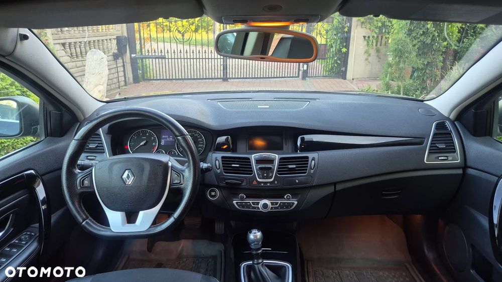 Renault Laguna 2.0 Bose Edition - 8