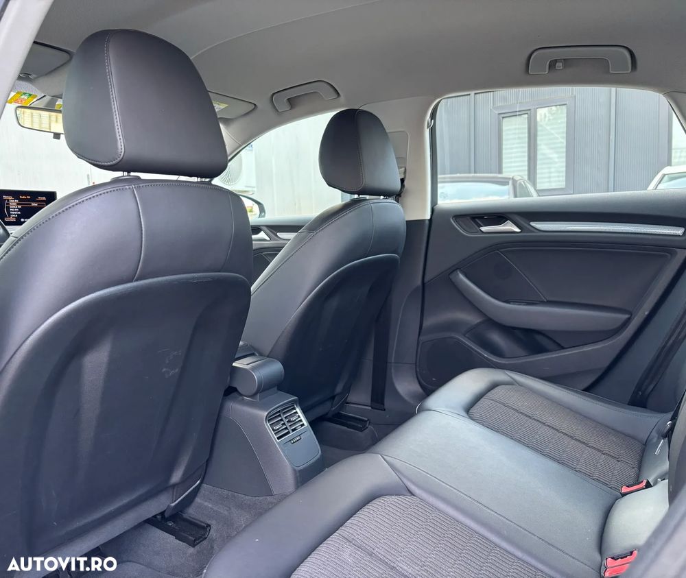 Audi A3 1.4 TFSI COD Stronic Ambiente - 20