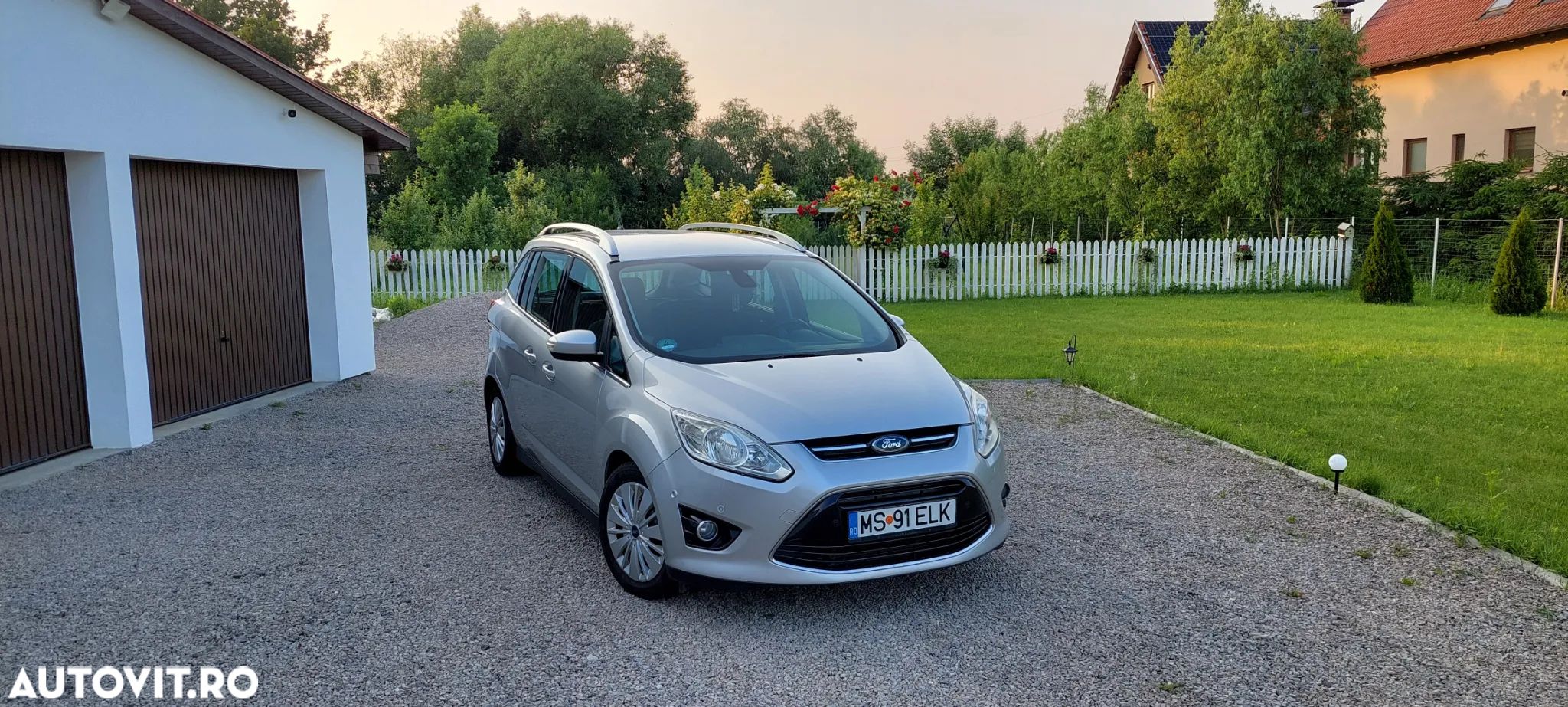 Ford Grand C-Max 1.6 TDCi Titanium - 1