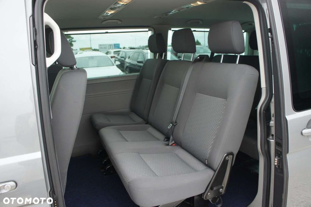 Volkswagen Caravelle - 16