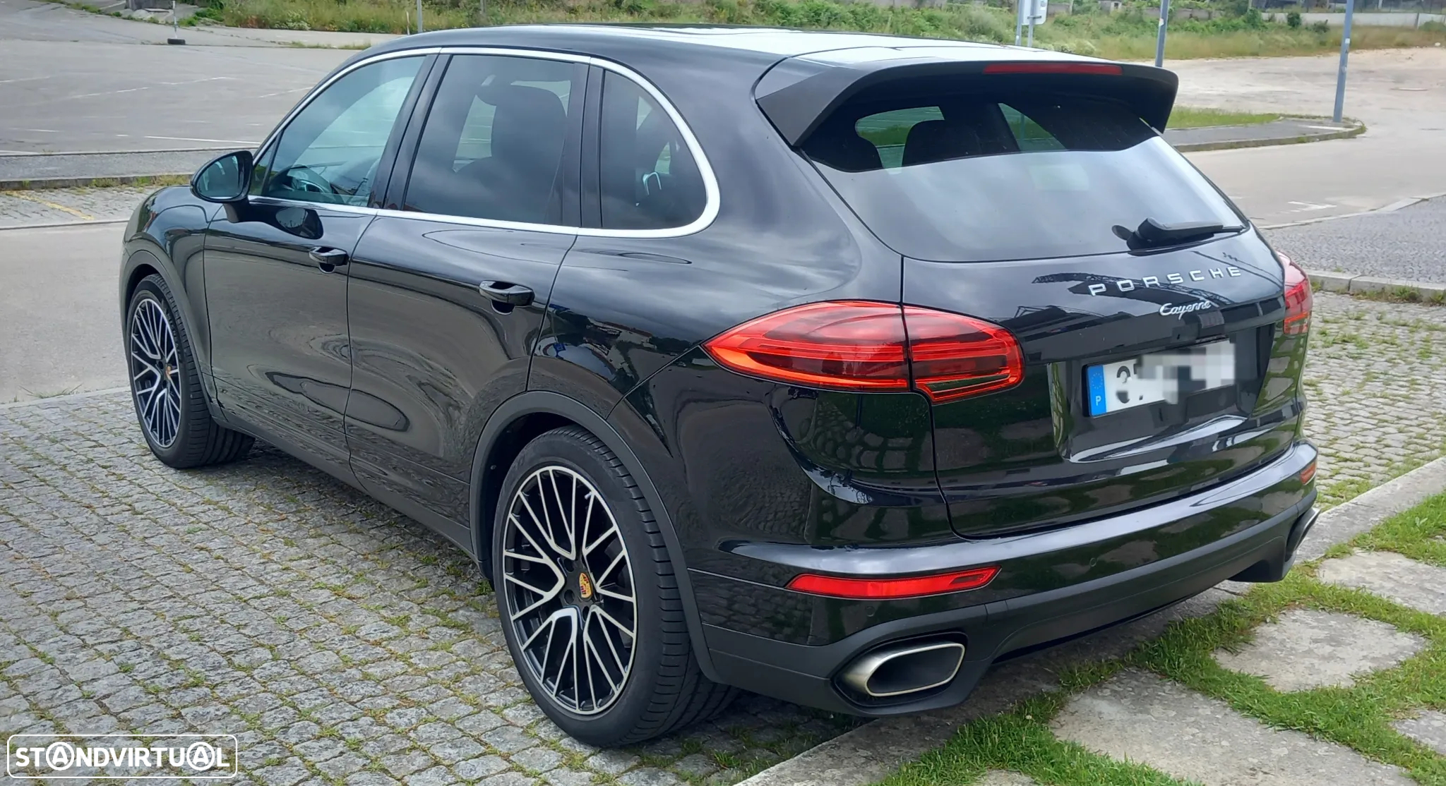 Porsche Cayenne Platinum Edition - 4