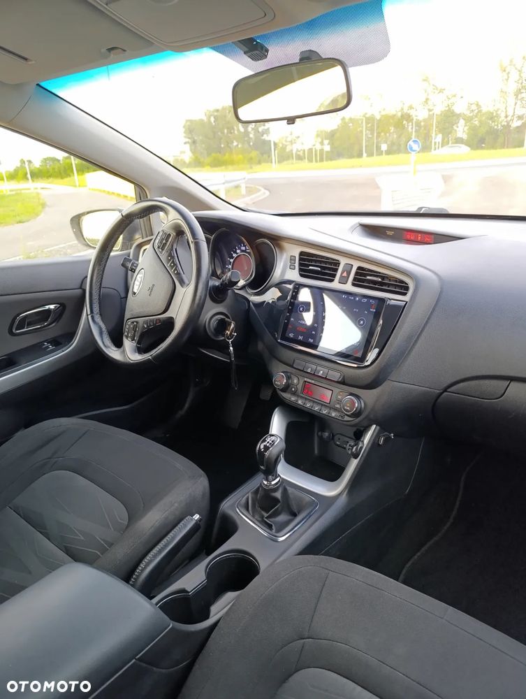 Kia Ceed Cee'd 1.6 CRDi M - 28