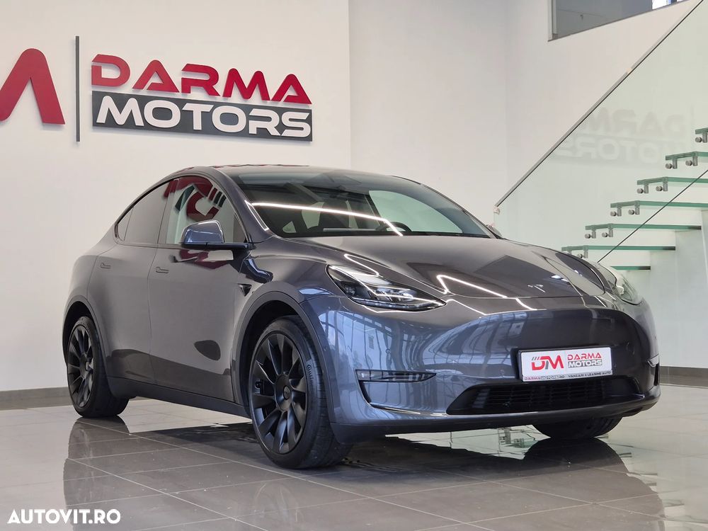 Tesla Model Y Long Range Dual Motor AWD - 3