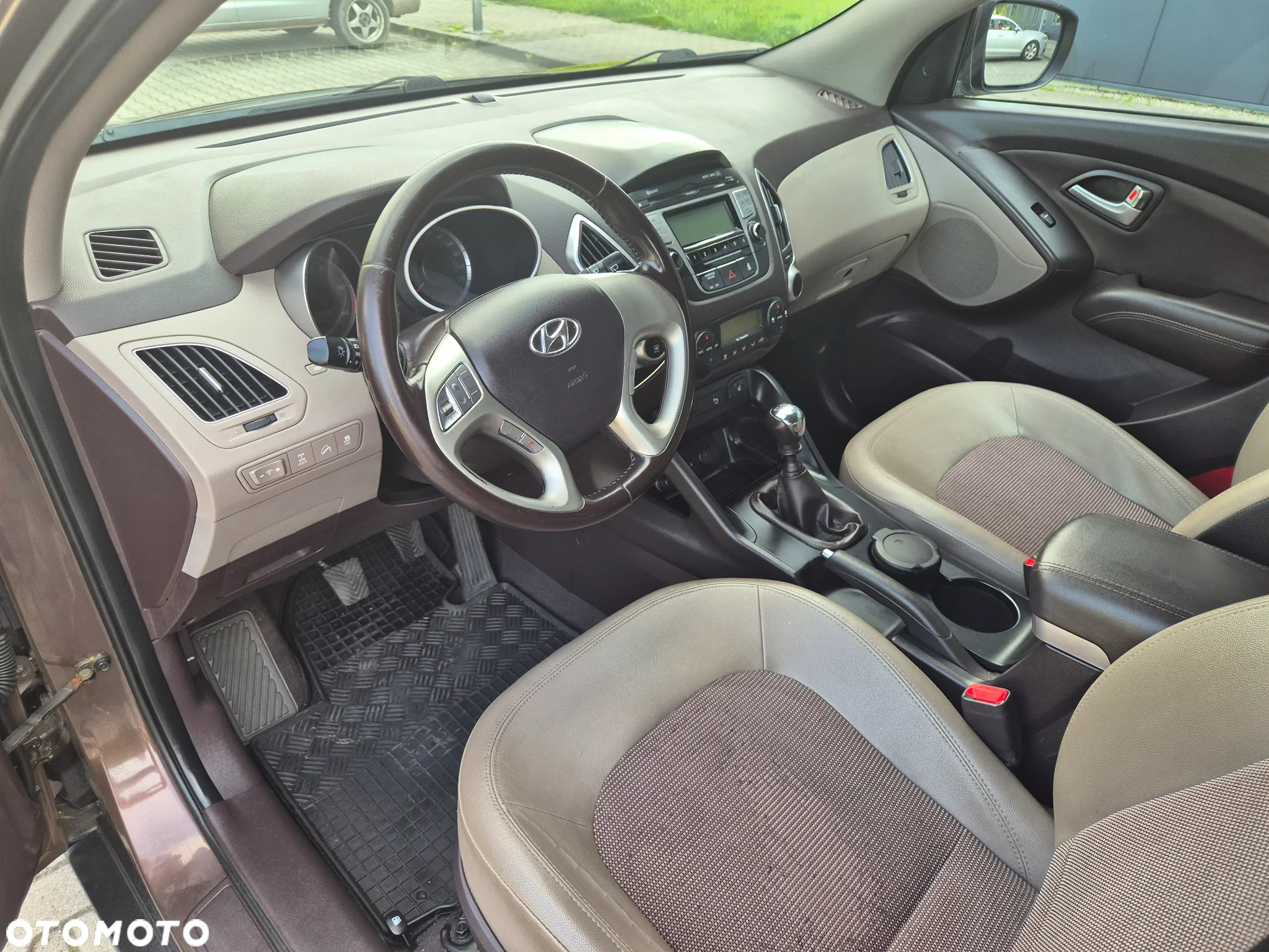 Hyundai ix35 2.0 CRDi 4WD Premium - 9