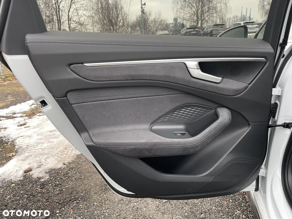 Audi A6 Avant - 15