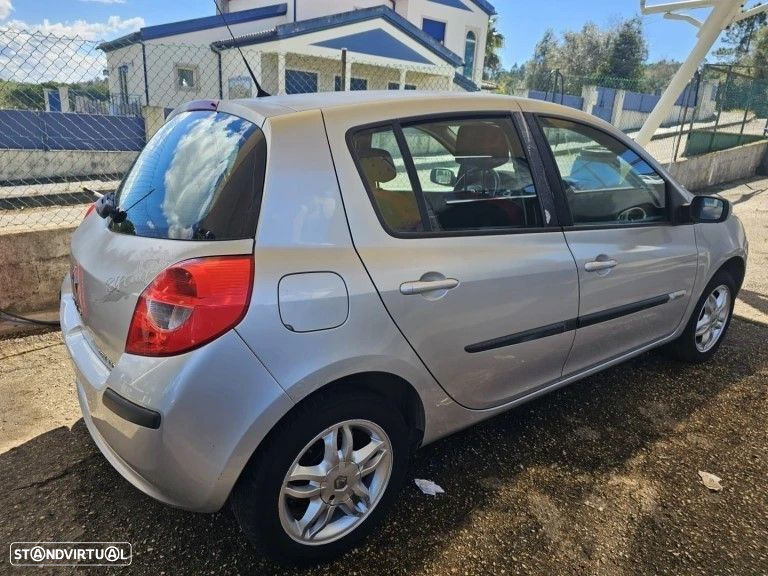 Renault Clio 1.2 16V Rip Curl - 4