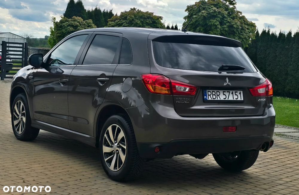 Mitsubishi ASX - 8