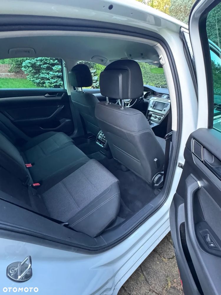 Volkswagen Passat 1.8 TSI BMT Comfortline - 12