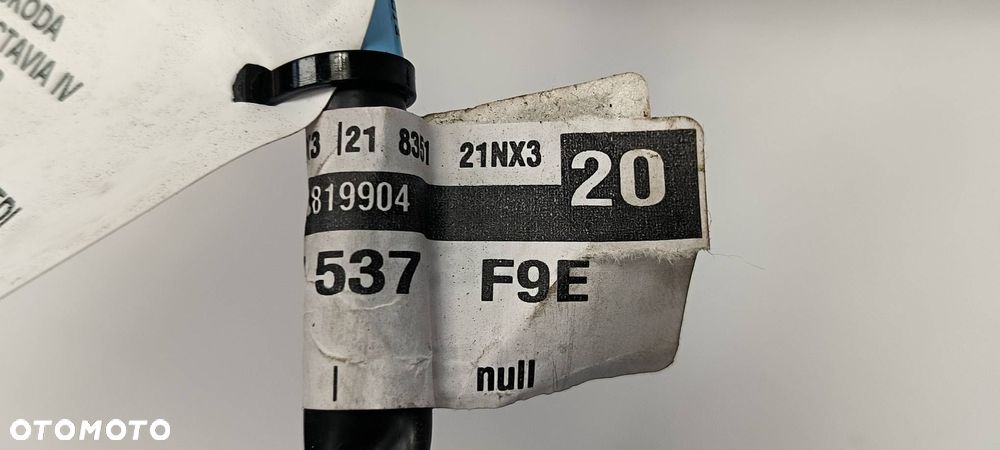 LUSTERKO LEWE SKODA OCTAVIA IV - 8