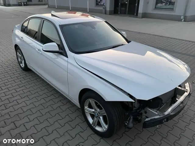 BMW Seria 3 320i - 1