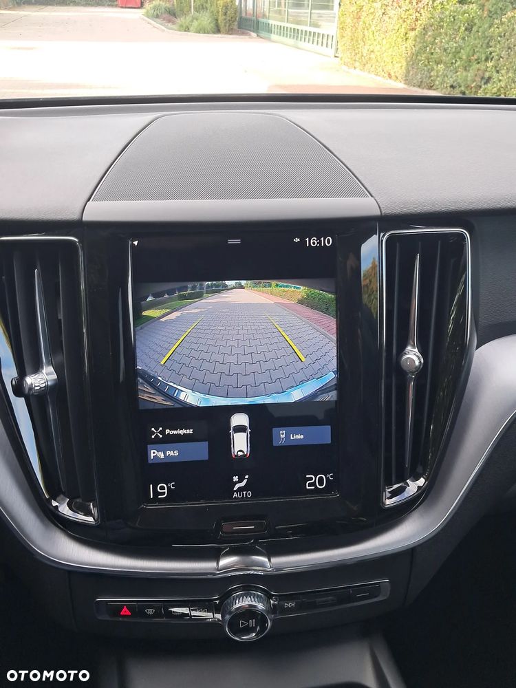 Volvo XC 60 D4 Geartronic Momentum Pro - 21