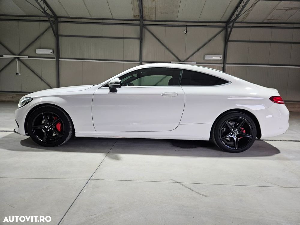 Mercedes-Benz C 180 Coupe 7G-TRONIC AMG Line - 12