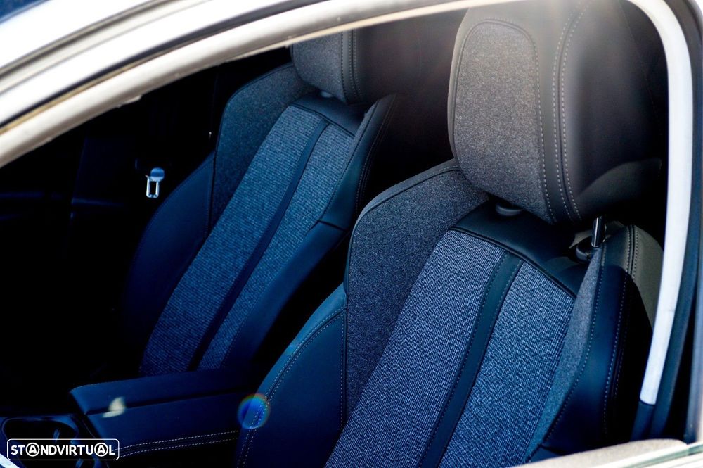 Peugeot 3008 1.6 Hybrid Allure e-EAT8 - 9